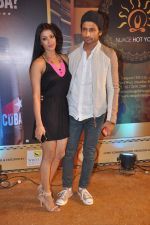 Barkha Bisht, Indraneil Sengupta at Gold TV awards red carpet in Mumbai on 20th July 2013 (110).JPG