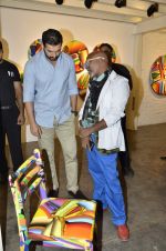 John Abraham at Bose Krisnmachari art event at Gallery 7 in Mumbai on 20th July 2013 (16).JPG