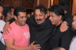 Salman Khan, Shahrukh Khan at Baba Siddiqui_s iftar party in Taj Land_s End, Mumbai on 21st July 2013 (1).JPG