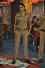 Kavita Kaushik on FIR location in Andheri, Mumbai on 23rd July 2013 (14).JPG