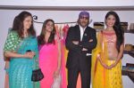 Sarah Jane Dias, Jackie Shroff at Zanaya store launch in Kemps Corner, Mumbai on 23rd July 2013 (106).JPG