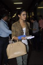 Priyanka Chopra snapped at airport in Mumbai on 24th July 2013 (15).JPG