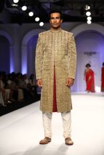 Model walks for Designer Adarsh Gill in Delhi on 27th July 2013 (47).jpg