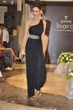 at Tanishq Inara fashion show in Bandra, Mumbai on 28th July 2013 (18).JPG