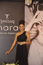 at Tanishq Inara fashion show in Bandra, Mumbai on 28th July 2013 (5).JPG