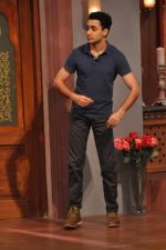 Imran Khan promote Once upon a time in Mumbai Dobara on the sets of Comedy Nights with Kapil in Filmcity on 1st Aug 2013 (15).JPG