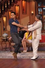 Imran Khan promote Once upon a time in Mumbai Dobara on the sets of Comedy Nights with Kapil in Filmcity on 1st Aug 2013 (87).JPG