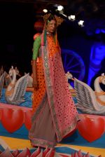 Model walk the ramp for Designer Manish Arora show at PCJ Delhi Couture Week 2013 on Day 4 on 3rd Aug 2013 (75).JPG