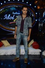 Imran Khan on the sets of Indian Idol Junior Eid Special in Mumbai on 4th Aug 2013 (29).JPG
