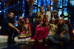 Imran Khan, Sonakshi Sinha on the sets of Indian Idol Junior Eid Special in Mumbai on 4th Aug 2013 (46).JPG