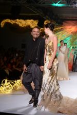 Kalki Koechlin walks for Gaurav Gupta at PCJ Delhi Couture Week 2013 on 4th Aug 2013 (15).JPG