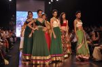 Model walk for Auro Gold show at IIJW 2013 in Mumbai on 4th Aug 2013 (20).JPG