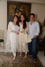 Zarine Khan, DJ Aqeel, Farah Ali Khan at Sanjay and Zareen Khan_s Iftar party in Sanjay Khan_s Residence, Mumbai on 6th Aug 2013 (178).JPG