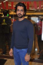 Arjan Bajwa at Zumba fitness event in Bandra, Mumbai on 7th Aug 2013 (52).JPG