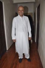 Naved Jaffrey at Javed Jaffrey_s Eid bash in Andheri, Mumbai on 9th Aug 2013 (43).JPG