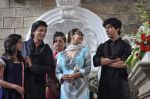 Shahrukh Khan, Gauri Khan, Aryan Khan, Suhana Khan at Shahrukh Khan_s Eid Party on 9th Aug 2013 (235).JPG