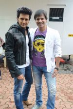 Ritesh deshmukh, Vivek Oberoi promote Grand Masti 2 on the set of Comedy Nights with Kapil in Filmcity, goregaon on 10th Aug 2013 (8).JPG