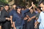 Shahrukh Khan promotes Chennai Express at New Excelsior on 11th Aug 2013 (2).JPG