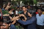 Shahrukh Khan promotes Chennai Express at New Excelsior on 11th Aug 2013 (25).JPG