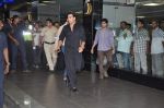 Akshay Kumar and Imran Khan return from Dubai in Mumbai Airport on 12th Aug 2013 (3).JPG