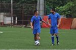 John Abraham, Baichung Bhutia at Reliance Soccer Match in Mumbai on 13thth Aug 2013 (28).JPG