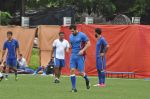 John Abraham, Baichung Bhutia at Reliance Soccer Match in Mumbai on 13thth Aug 2013 (9).JPG