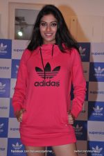 at Adidas Store new range launch in Mumbai on 21st Aug 2013 (13).JPG