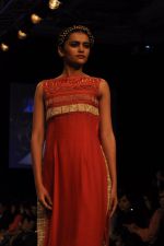 Model walk the ramp for Debarun, Vijay Balhara, Shilpa Reddy show at LFW 2013 Day 1 in Grand Haytt, Mumbai on 23rd Aug 2013 (79).JPG
