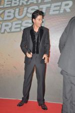 Shahrukh Khan at Chennai Express success bash in Mumbai on 22nd Aug 2013 (33).JPG