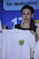Karisma Kapoor at Driver_s Day event in Trident, Mumbai on 23rd Aug 2013 (30).JPG