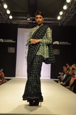 Model walk the ramp for Talent Box Shikha and Vinita show at LFW 2013 Day 1 in Grand Haytt, Mumbai on 23rd Aug 2013 (51).JPG