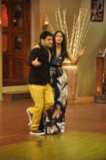 Vaani Kapoor at the promotion of Shuddh Desi Romance on the sets of Kapil in Mumbai on 23rd Aug 2013 (174).JPG
