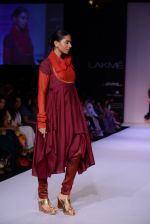 Model walk the ramp for Shruti Sancheti show at LFW 2013 Day 4 in Grand Haytt, Mumbai on 26th Aug 2013 (162).JPG