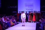Model walk the ramp for Vivek Kumar show at LFW 2013 Day 4 in Grand Haytt, Mumbai on 26th Aug 2013 (134).JPG