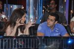 Salman Khan on the sets of Jhalak 6 in Mumbai on 27th Aug 2013 (132).JPG