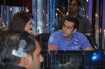 Salman Khan on the sets of Jhalak 6 in Mumbai on 27th Aug 2013 (133).JPG