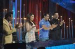 Salman Khan on the sets of Jhalak 6 in Mumbai on 27th Aug 2013 (16).JPG