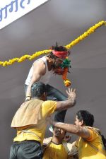 Arjun Rampal at Borivli dahi handi in Borivli, Mumbai on 29th Aug 2013 (119).JPG