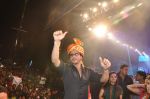 Shahrukh Khan at Sachin Ahir_s dahi handi in worli, Mumbai on 29th Aug 2013 (16).JPG