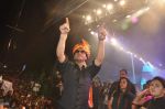 Shahrukh Khan at Sachin Ahir_s dahi handi in worli, Mumbai on 29th Aug 2013 (22).JPG