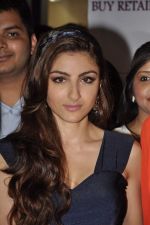 Soha ALi Khan at the launch of Times Glamour in Mumbai on 30th Aug 2013 (62).JPG