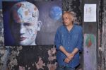 Mahesh Bhatt at Burmese exhibition for friend Gaurav Yadav in Elphinstone, Mumbai on 1st Sept 2013 (108).JPG