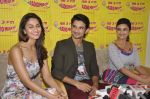 Vaani Kapoor, Sushant Singh Rajput and Parineeti Chopra at Radio Mirchi studio for promotion of Suddh Desi Romance in Mumbai on 2nd Sept 2013 (31).JPG