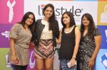 at Lifestyle bloggers meet in Phoenix Mill, Mumbai on 5th Sept 2013 (15).JPG