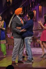 Shahid Kapoor on the sets of Comedy Nights with Kapil in Filmcity, Mumbai on 6th Sept 2013 (54).JPG