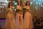Srishti Rana (Miss Diva 2013 2nd runner-up), Mansi Moghe (Miss Diva 2013) and Gurleen Grewal (Miss Diva 2013 (1st runner-up) on 5th Sept 2013 (2).JPG
