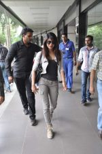 Priyanka Chopra return from Durban in Mumbai Airport on 8th Sept 2013 (23).JPG