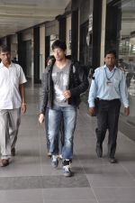 Siddharth Malhotra return from Durban in Mumbai Airport on 8th Sept 2013 (45).JPG