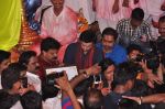 Ranbir Kapoor at Lalbaug Ka raja in Mumbai on 11th Sept 2013 (24).JPG