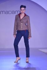 at Fashion Show of Label Madame at Hotel Lalit in Mumbai on 12th Sept 2013 (106).JPG